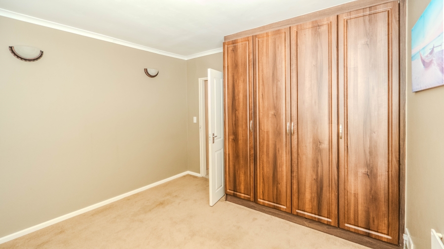 6 Bedroom Property for Sale in Rouxville Western Cape